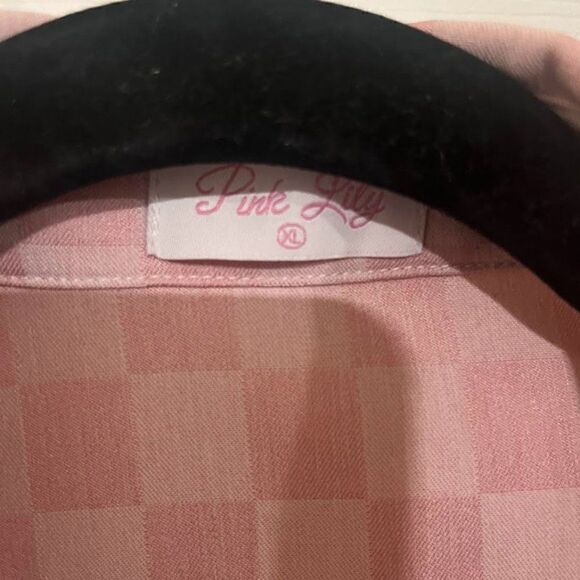 Pink Lily Button Up - Picture 3 of 3